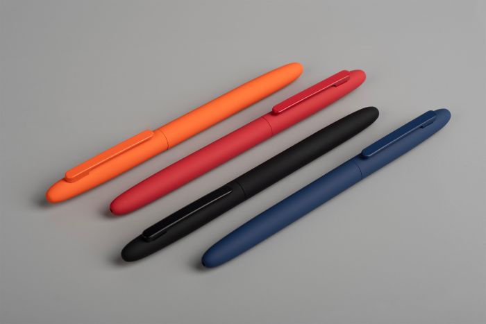 фото Ручка шариковая "Vega", покрытие soft touch, цвет красный