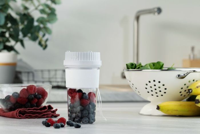 фото Портативный блендер Smoothberry, белый